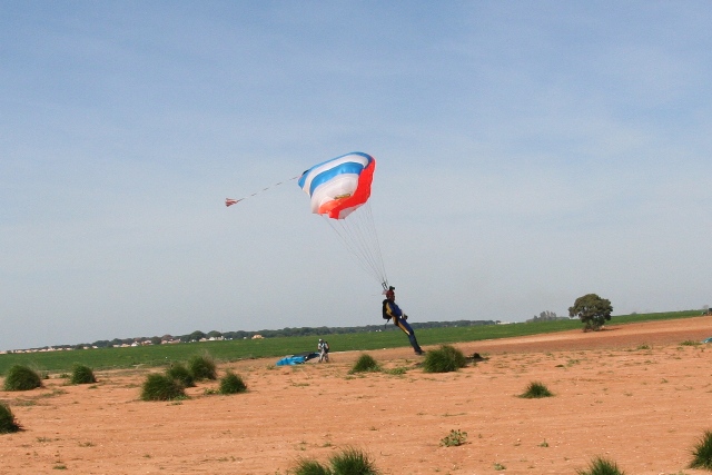 SkydiveSpain_Tag_05_12.jpg
